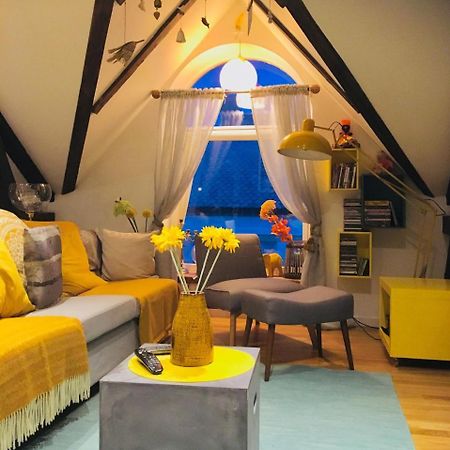 Alesund Downtown Loft Room With Shared Bathroom Luaran gambar