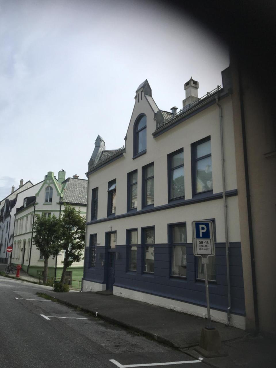 Alesund Downtown Loft Room With Shared Bathroom Luaran gambar