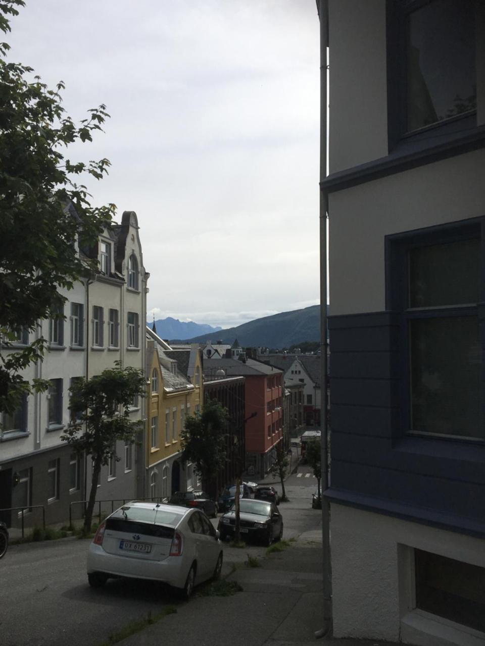 Alesund Downtown Loft Room With Shared Bathroom Luaran gambar